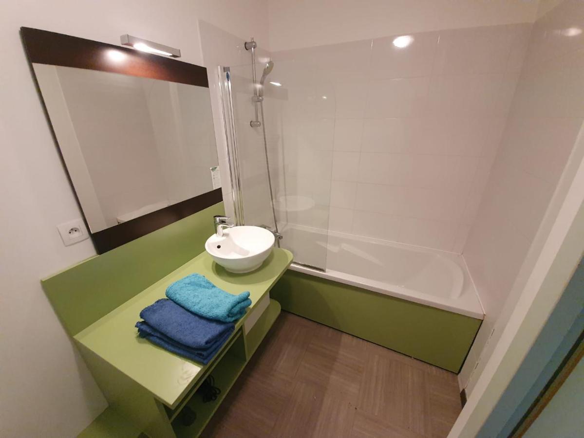 Le Familial - T3 Piscine, Climatisation & Balcon Lejlighed Gréoux-les-Bains Eksteriør billede